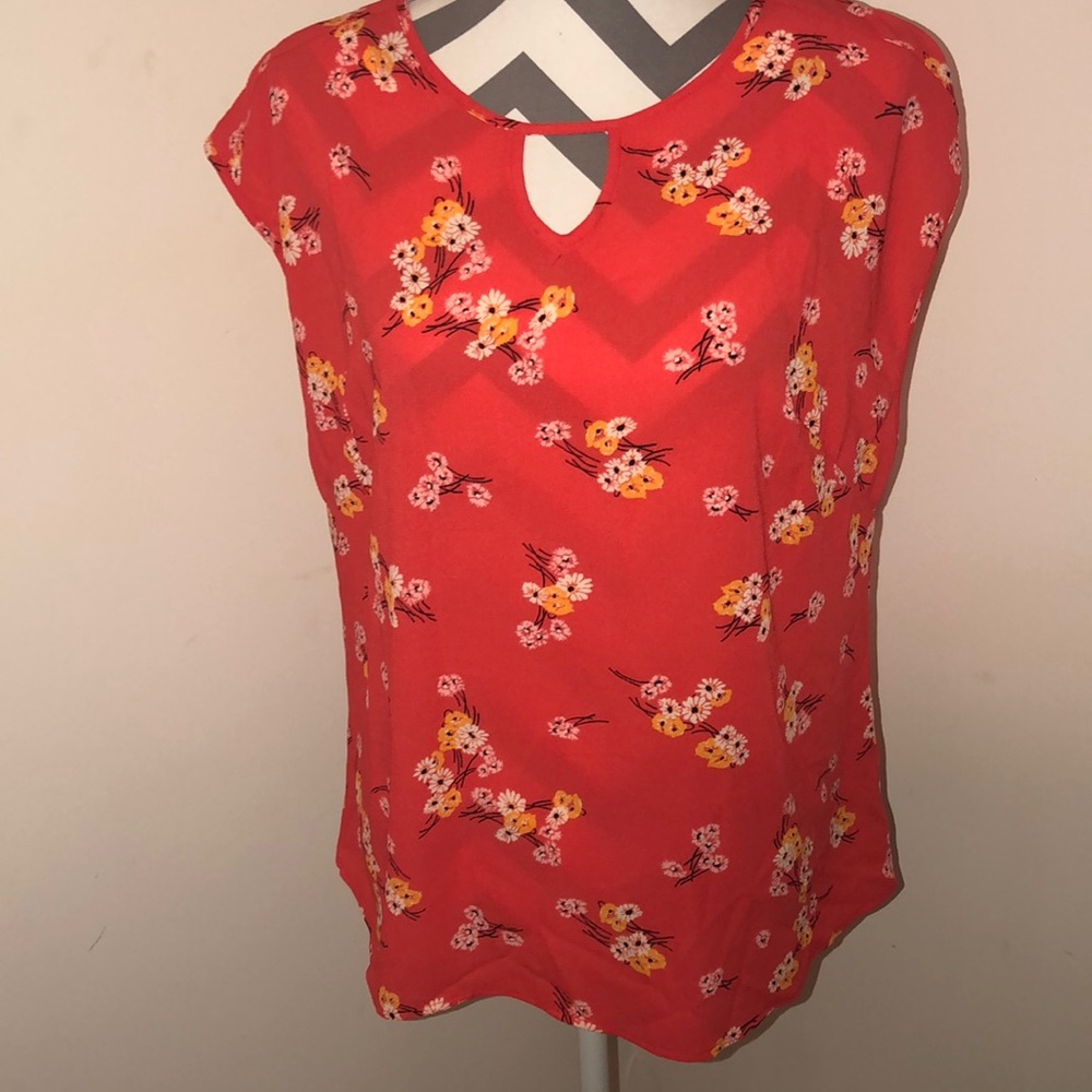 Maurice’s s/s floral blouse.